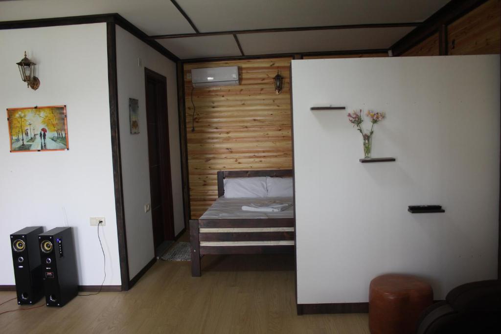 Senima's paradise room 3